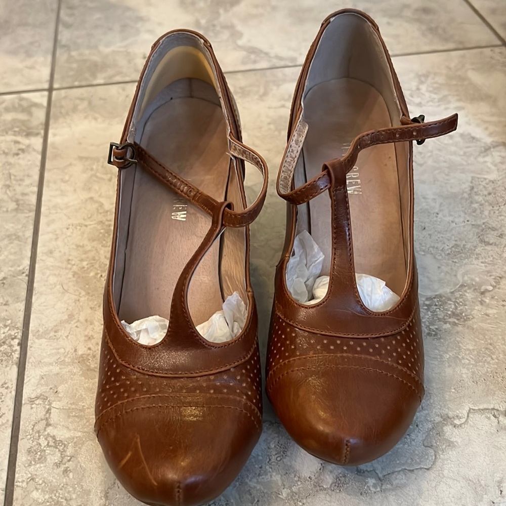 Chelsea Crew Brown Malibu Heels Sz7